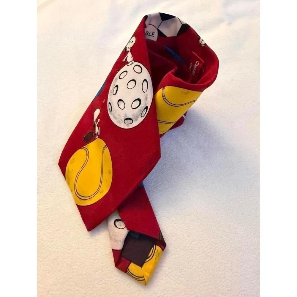 Snoopy Sports Themed‎ Tie